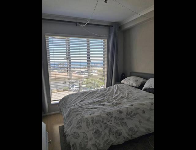 2 BEDROOM PROPERTY TO RENT IN VREDEHOEK